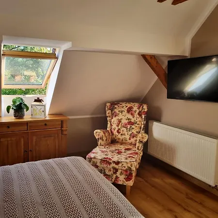 Villa Eber Z Dala Od Miasta Wawrzyszow